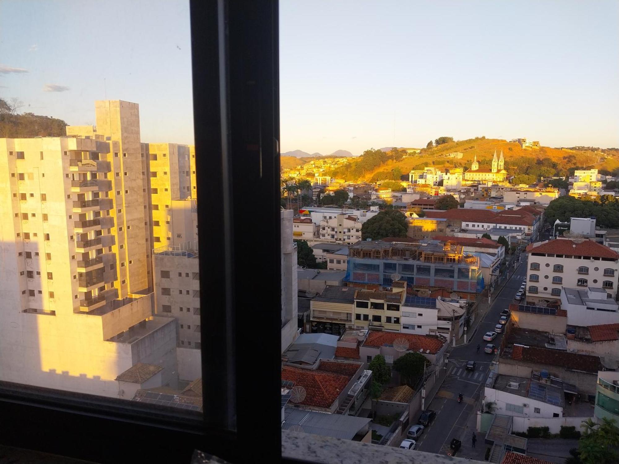 Apartamento Luxo No Centro Ubá Esterno foto