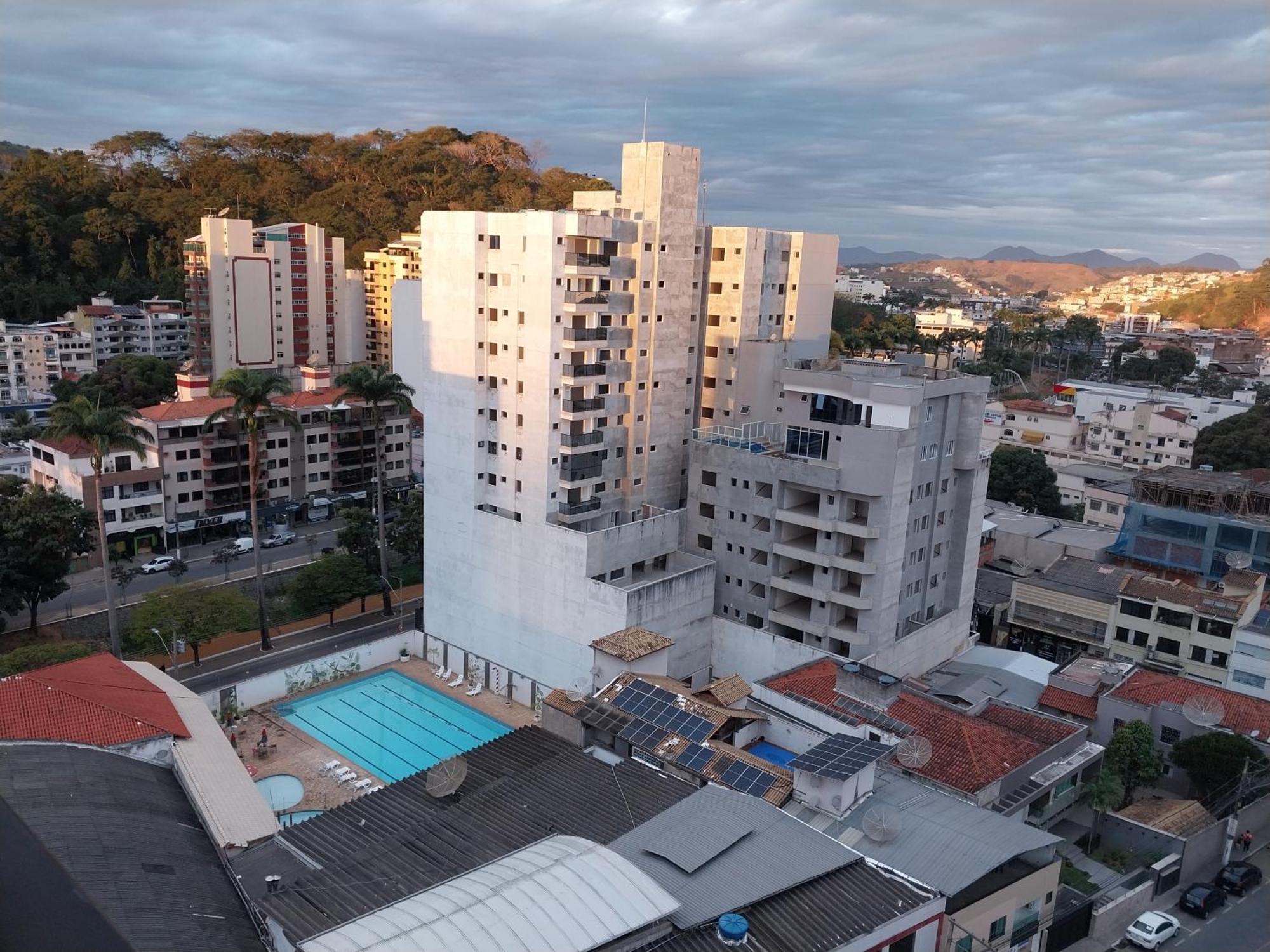 Apartamento Luxo No Centro Ubá Esterno foto