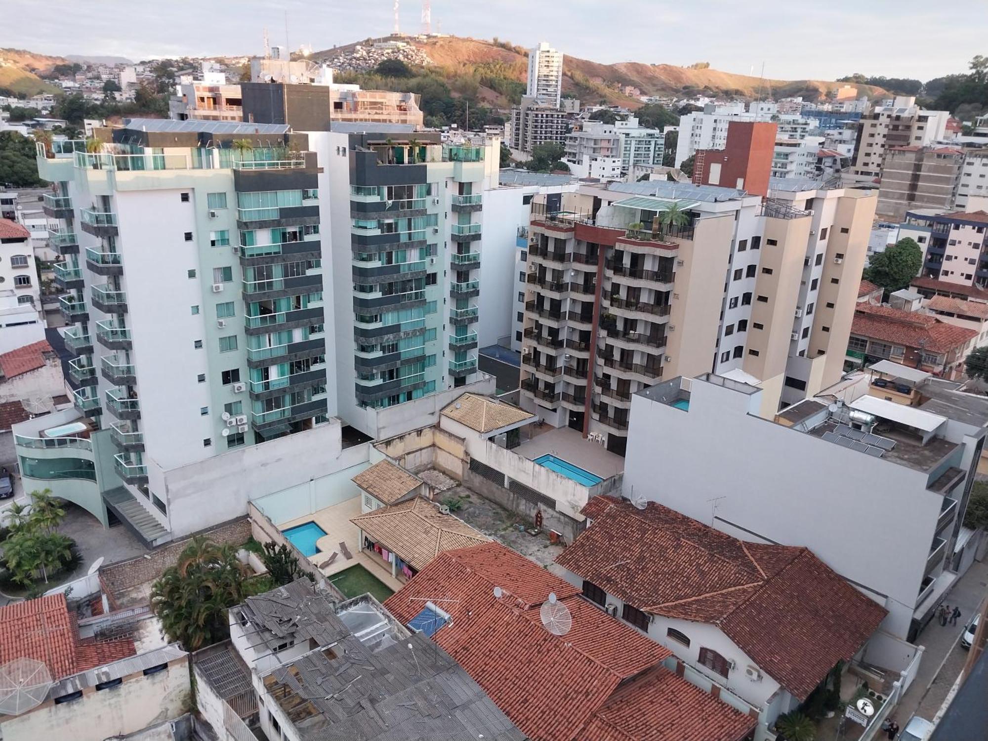 Apartamento Luxo No Centro Ubá Esterno foto